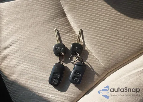 2004 Toyota Highlander V6 z USA, uszkodzony, nr VIN JTEEP21A440005143